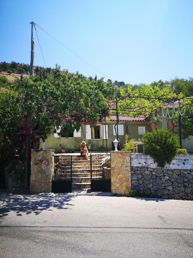 Villa Amygdalia Dilináta Kültér fotó